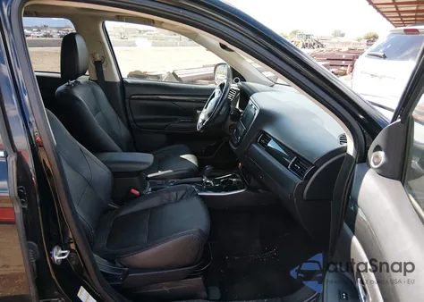 2017 Mitsubishi Outlander Sel z USA, uszkodzony, nr VIN JA4AD3A36HZ068727